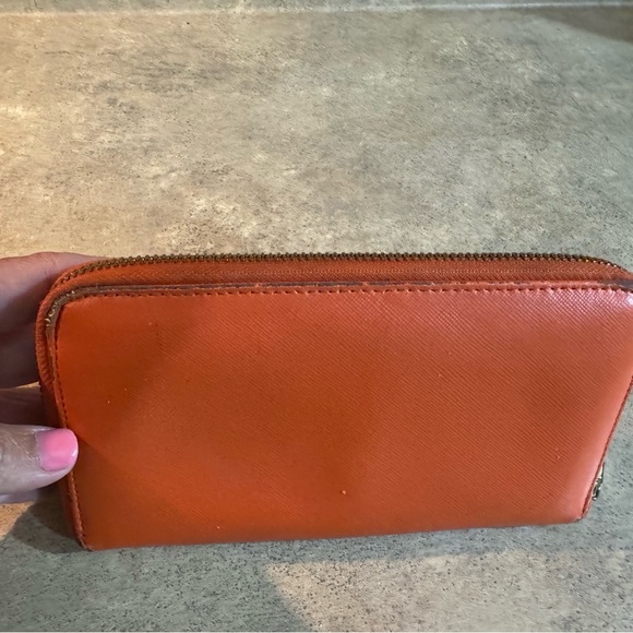 Tory Burch zipper wallet - Picture 2 of 9